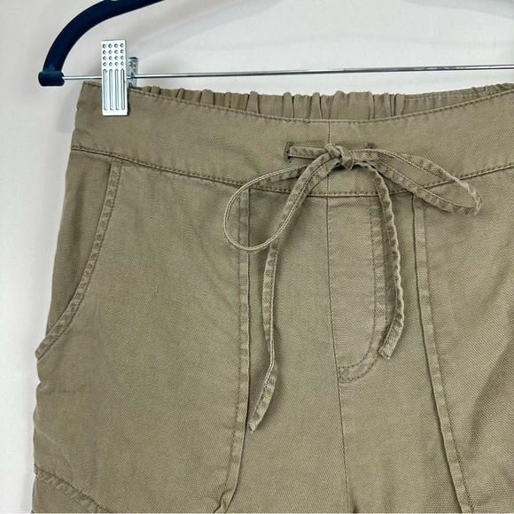 OAT Women's Sz XS 100% Lyocell Drawstring High-Waisted Casual Shorts Olive Green - Picture 2 of 9